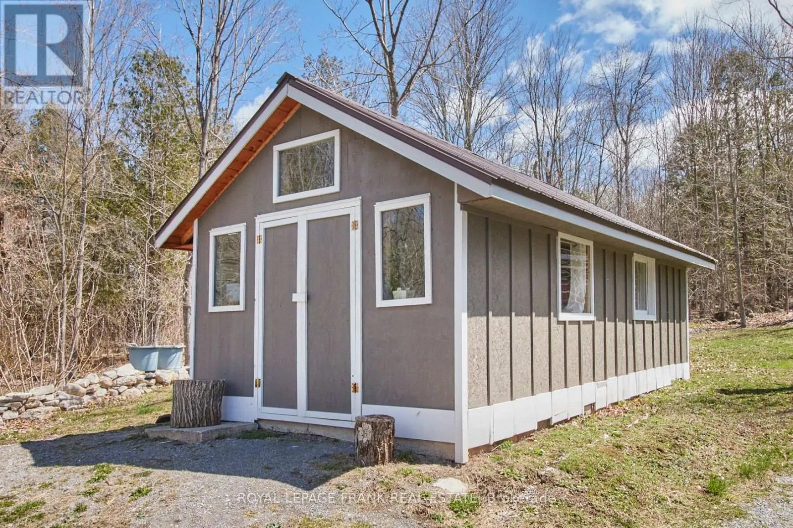 2269 MCCRACKEN'S LANDING ROAD