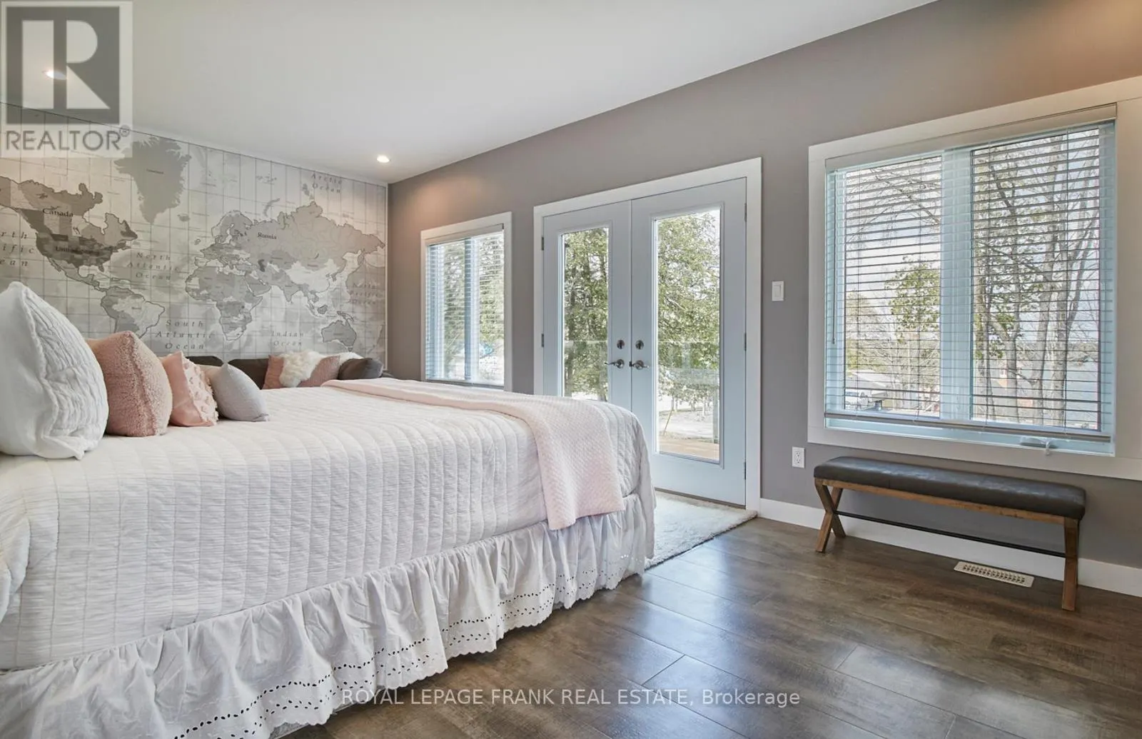 2269 MCCRACKEN'S LANDING ROAD