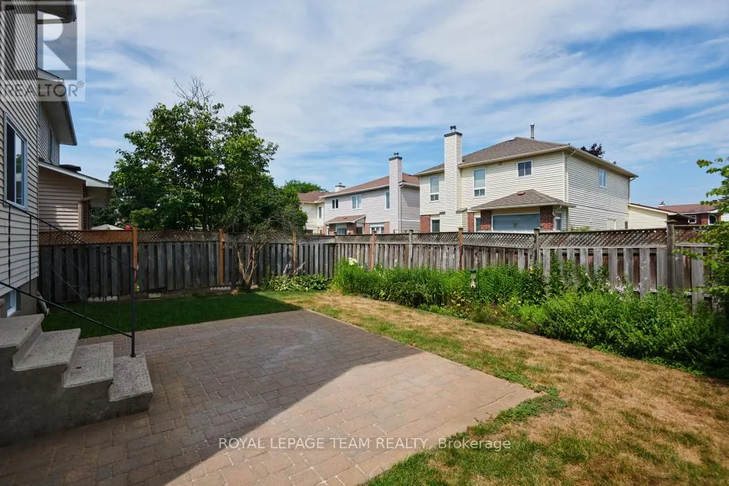 16 CHICKASAW CRESCENT