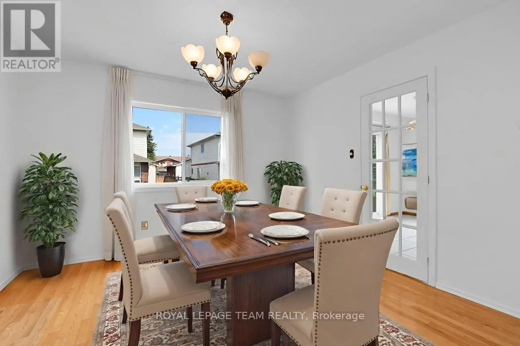 16 CHICKASAW CRESCENT