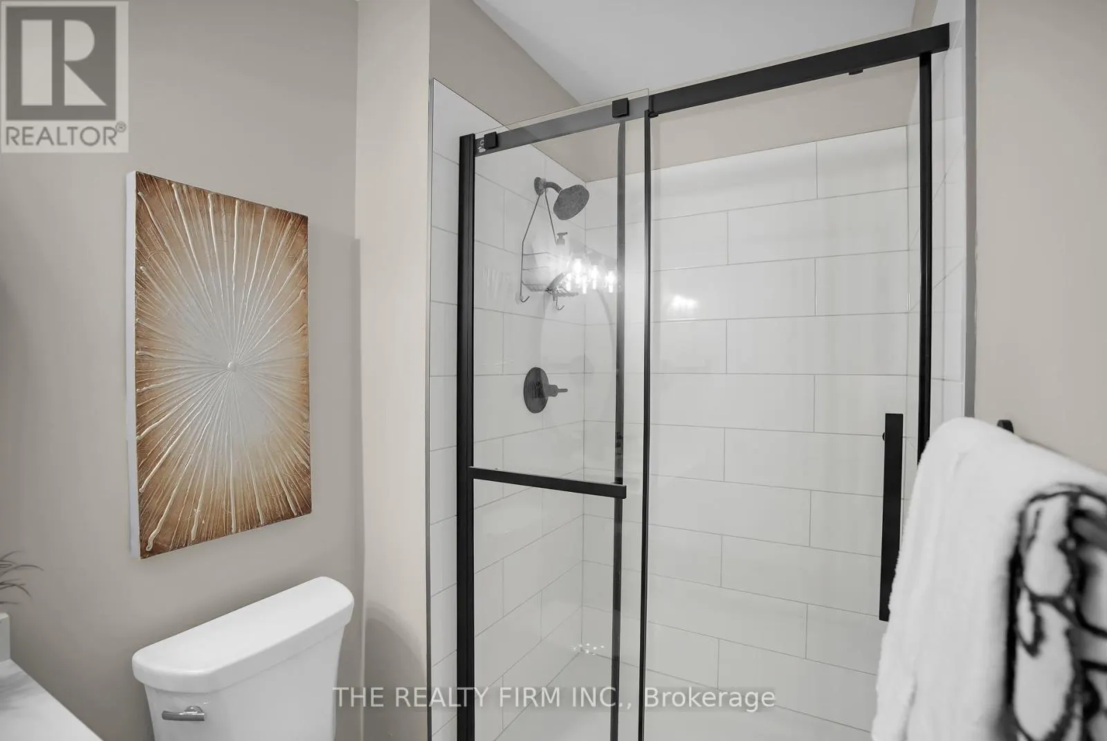 16 - 601 GRENFELL DRIVE, #16