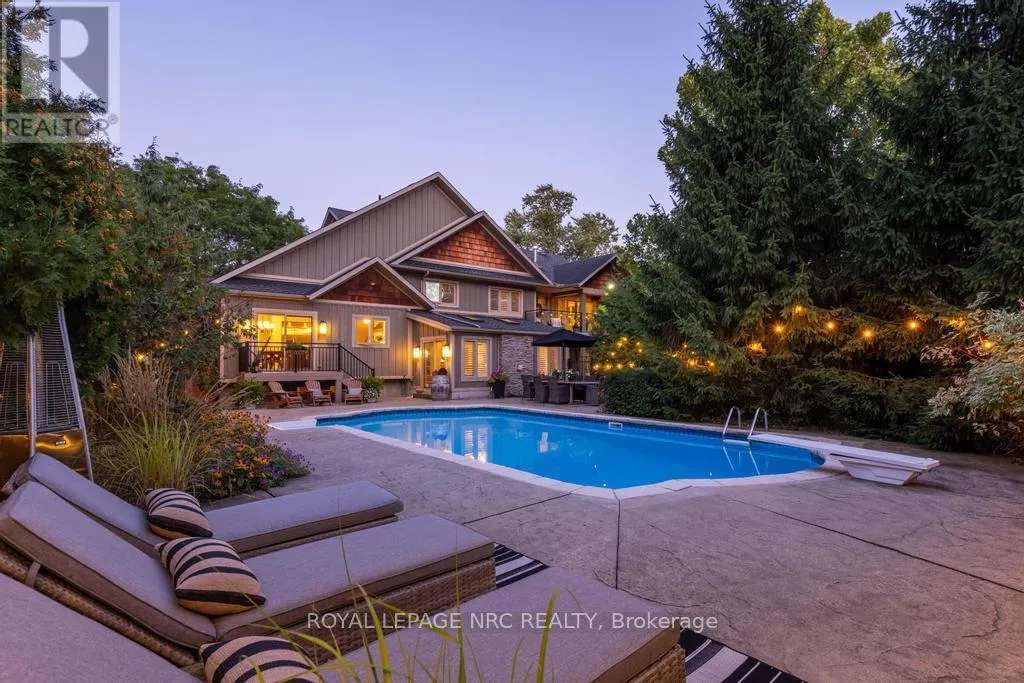 14 WOODINGTON CRESCENT