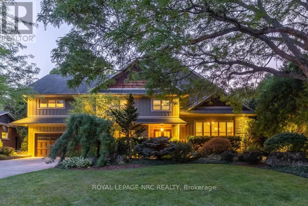 14 WOODINGTON CRESCENT