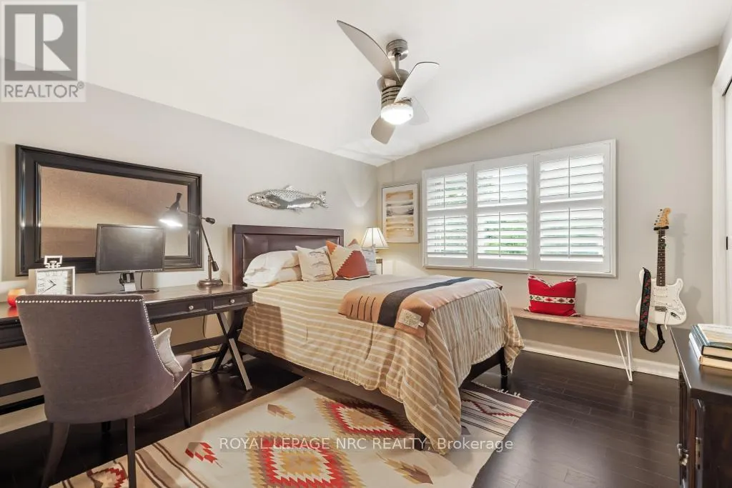 14 WOODINGTON CRESCENT