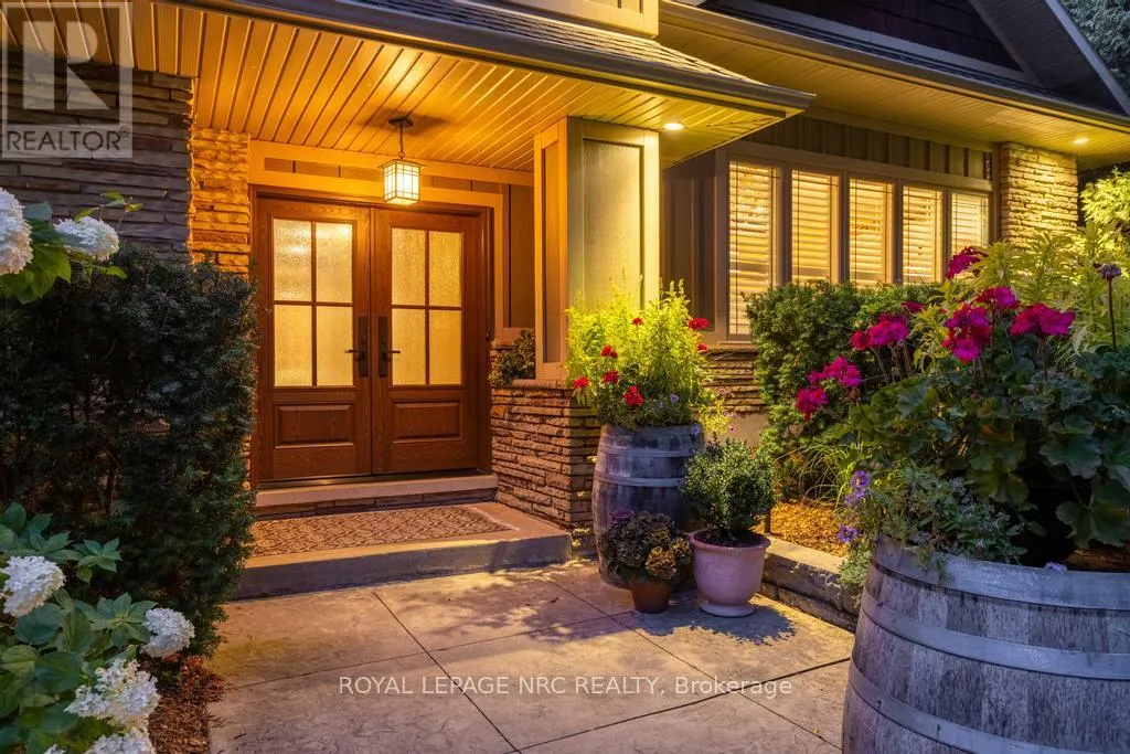 14 WOODINGTON CRESCENT