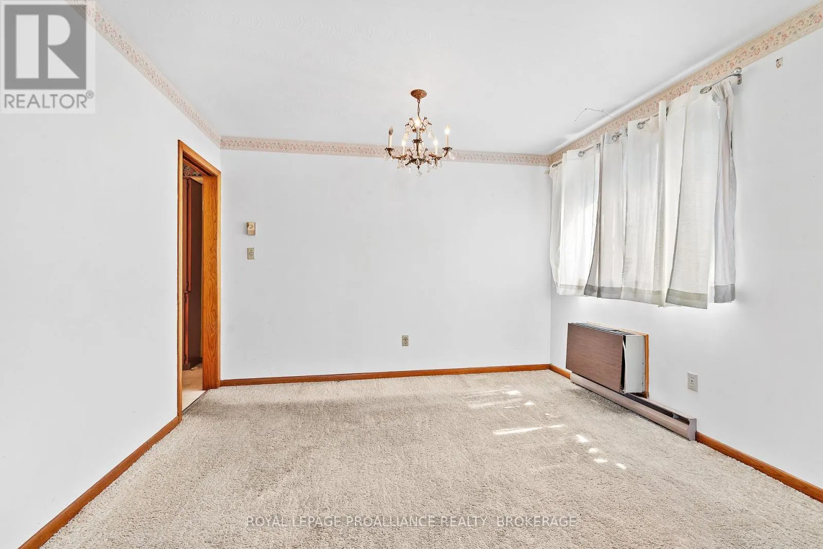 327 AVENUE ROAD
