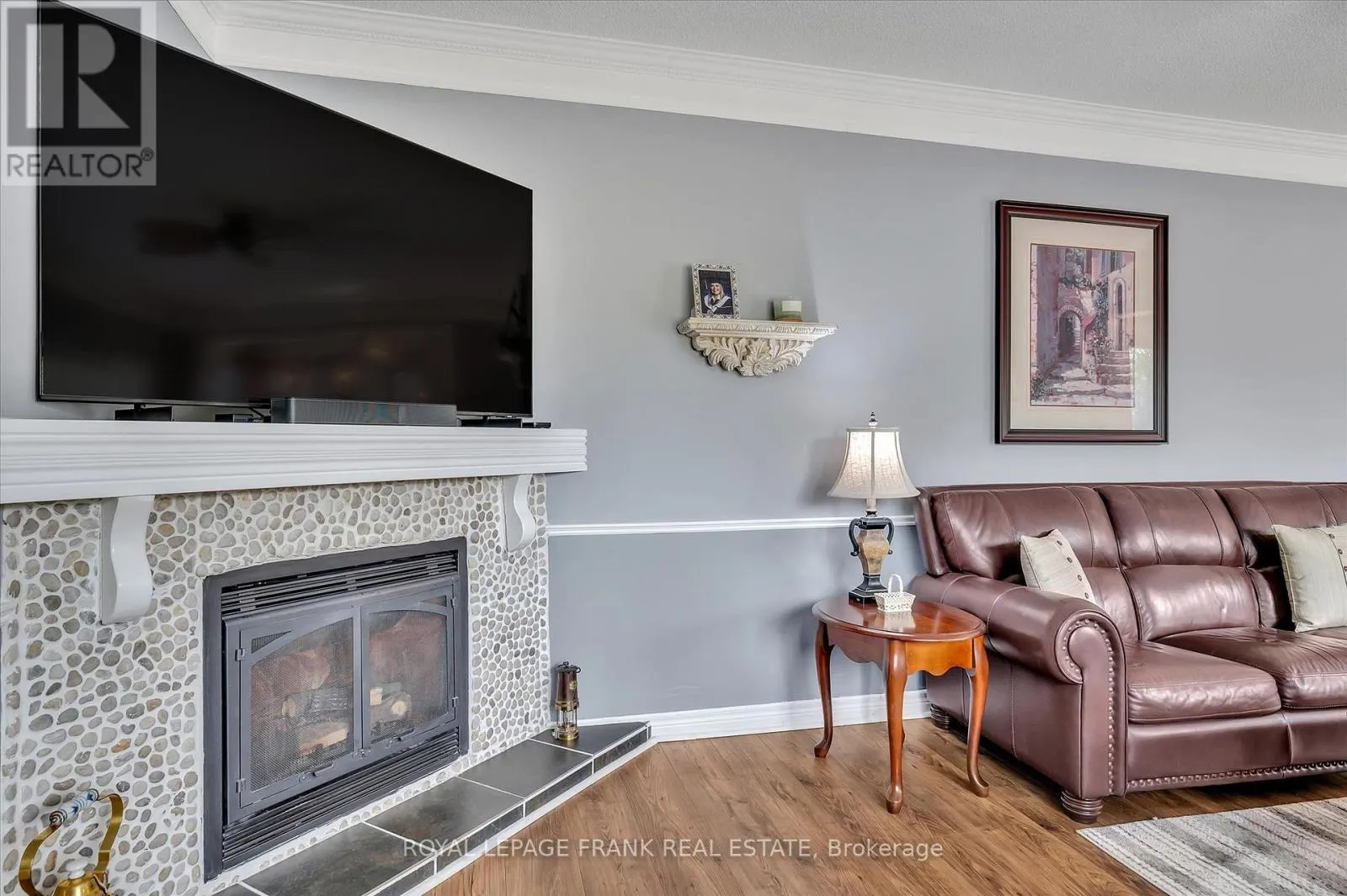 229 LONSBERRY LANE