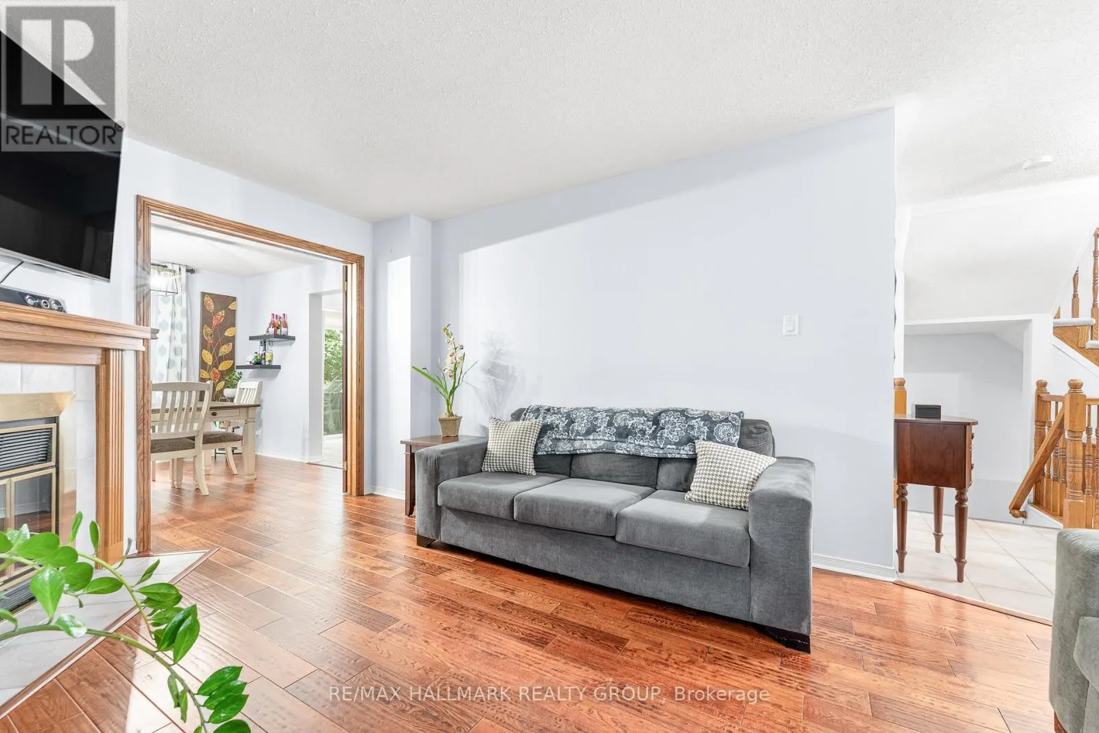 59 SHEARER CRESCENT
