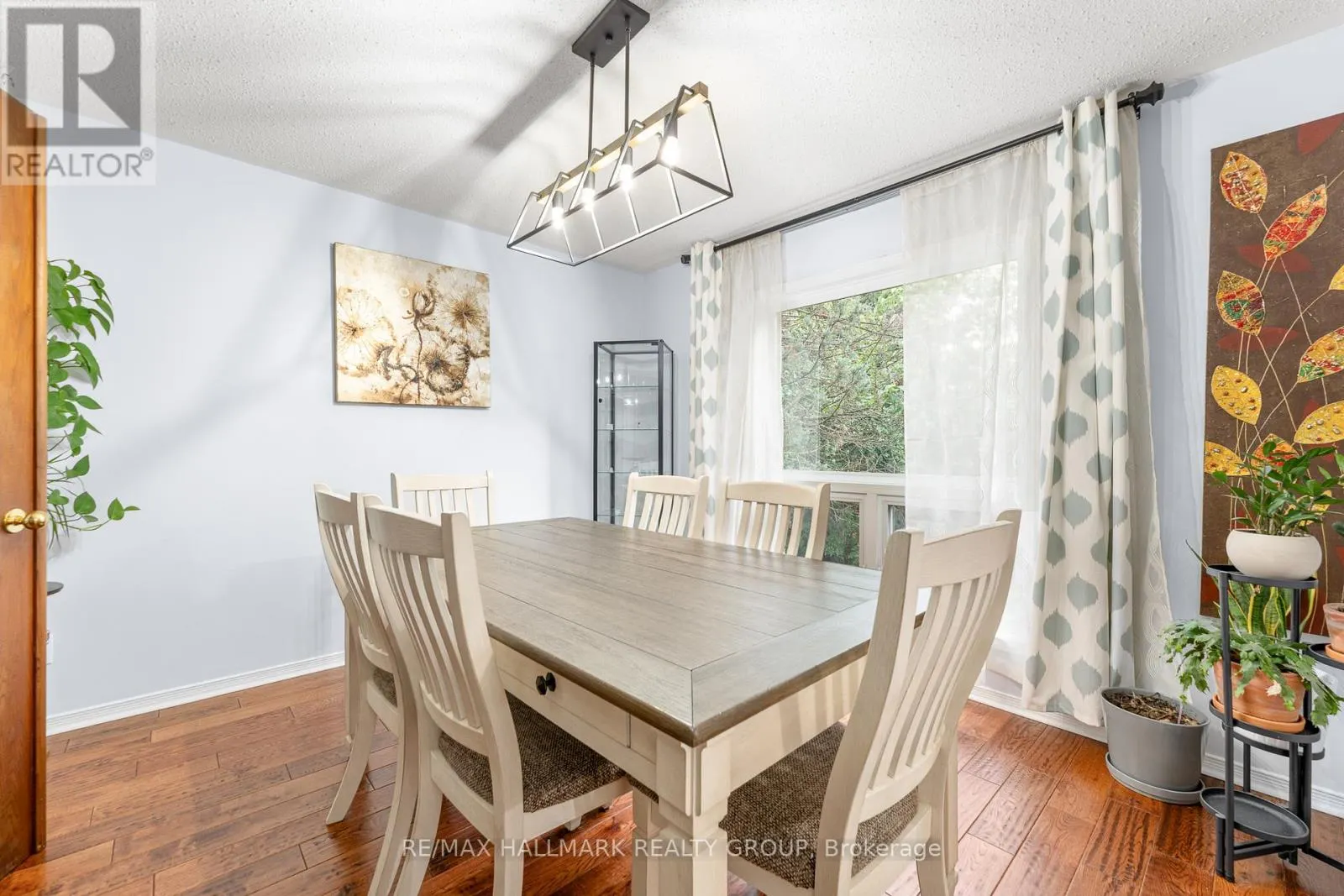 59 SHEARER CRESCENT