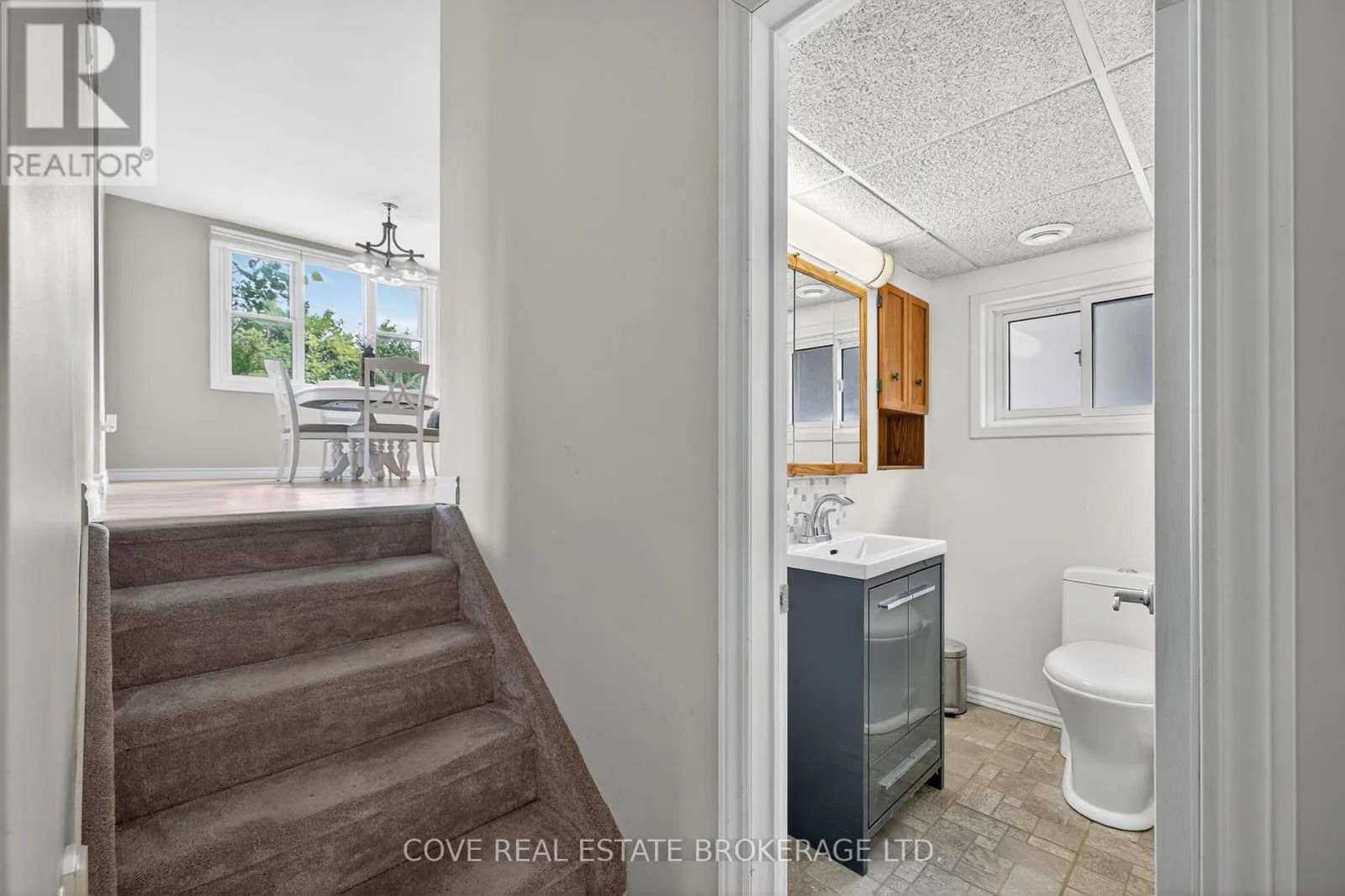 2 ASPEN AVENUE