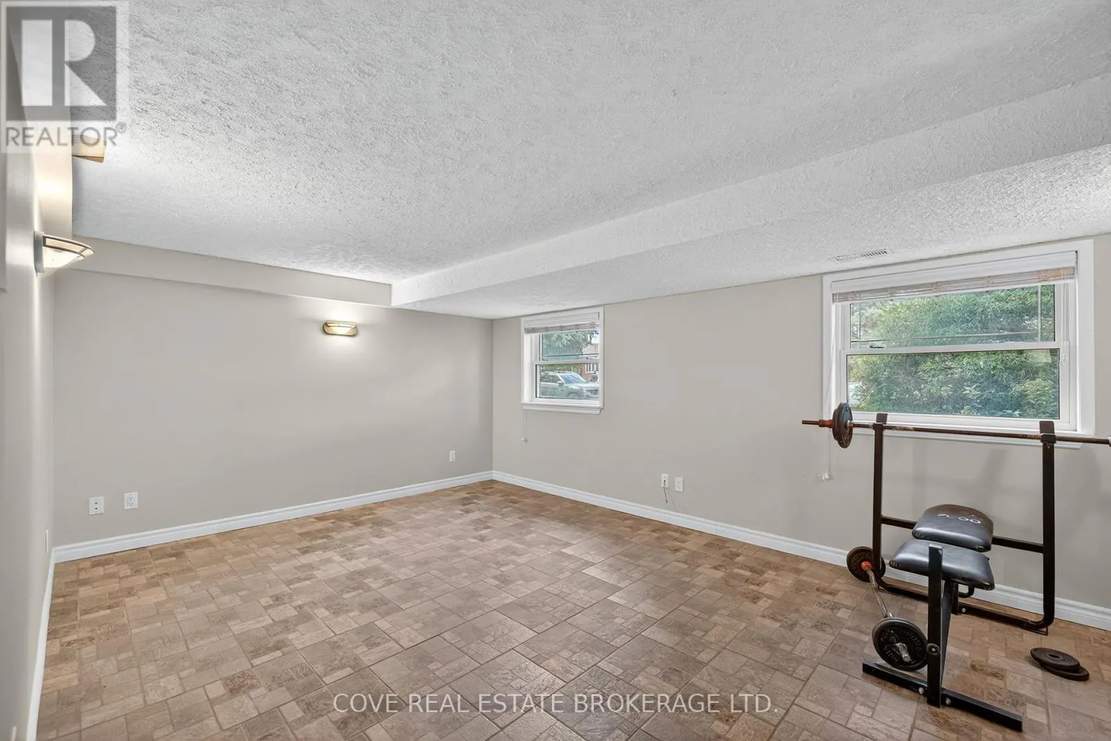 2 ASPEN AVENUE