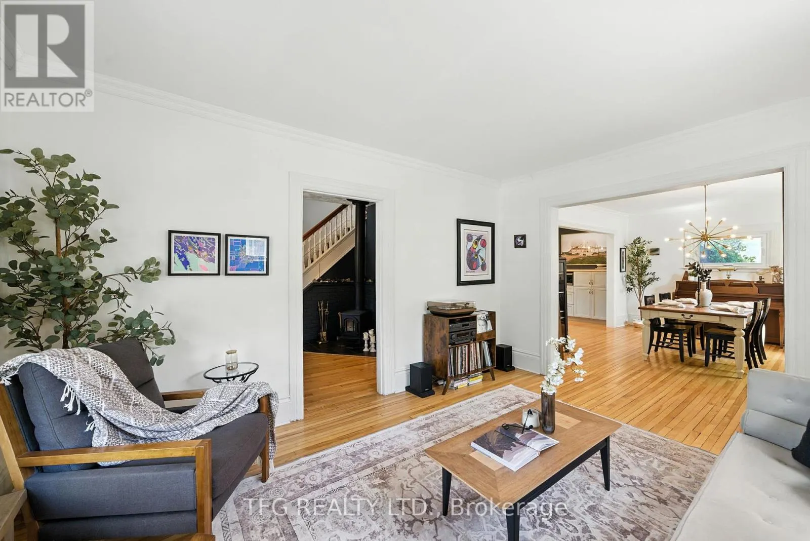 384 BALL STREET