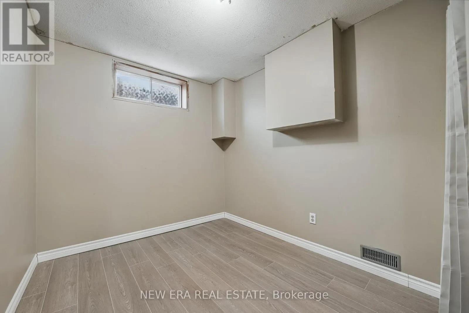 3 ENVOY BOULEVARD