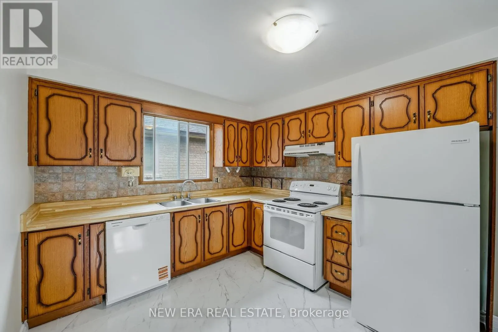 3 ENVOY BOULEVARD