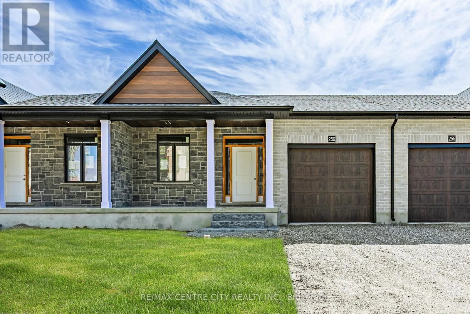 259 SOUTH CARRIAGE ROAD