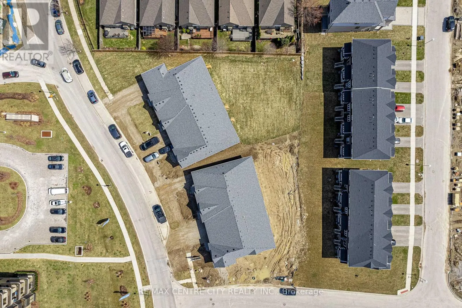 259 SOUTH CARRIAGE ROAD