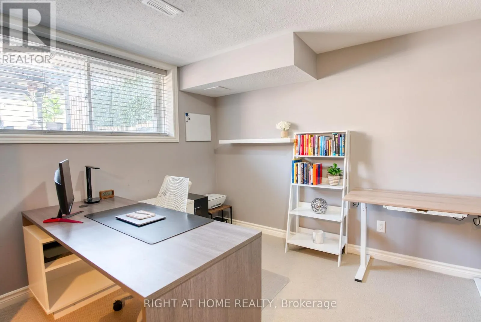 1148 BECKETT CRESCENT