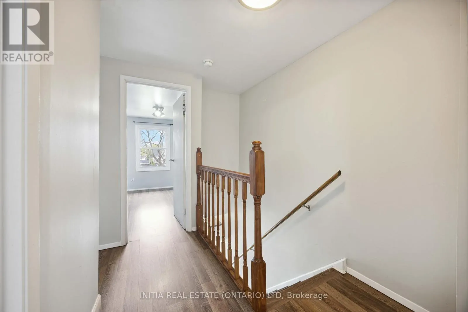 27 - 825 EXMOUTH STREET, #27