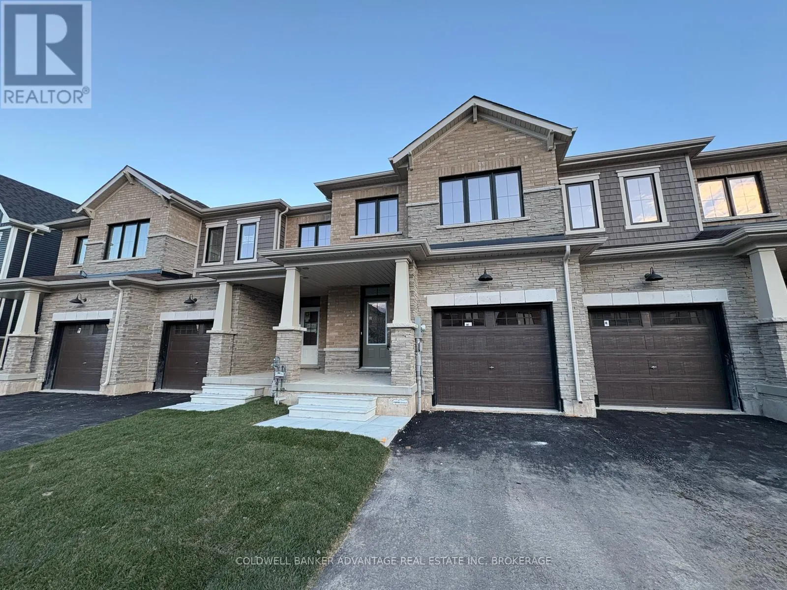 216 PORT CRESCENT