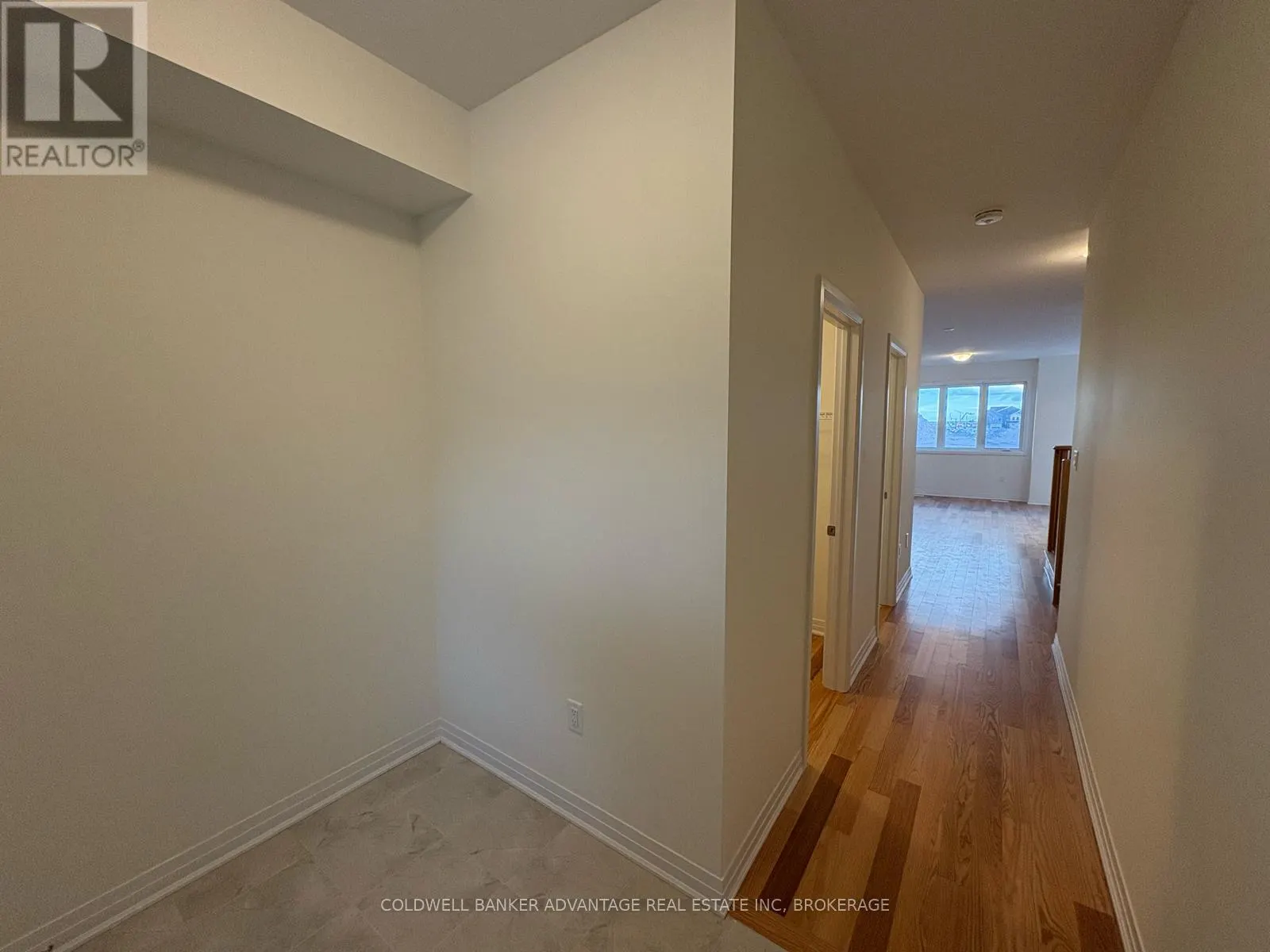216 PORT CRESCENT