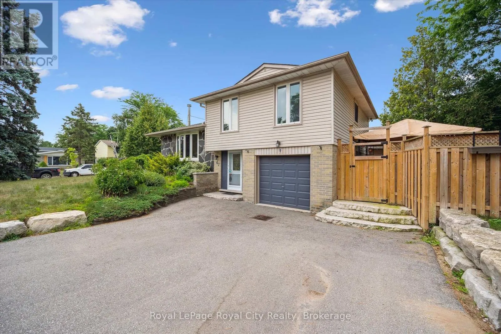 47 ARGYLE DRIVE