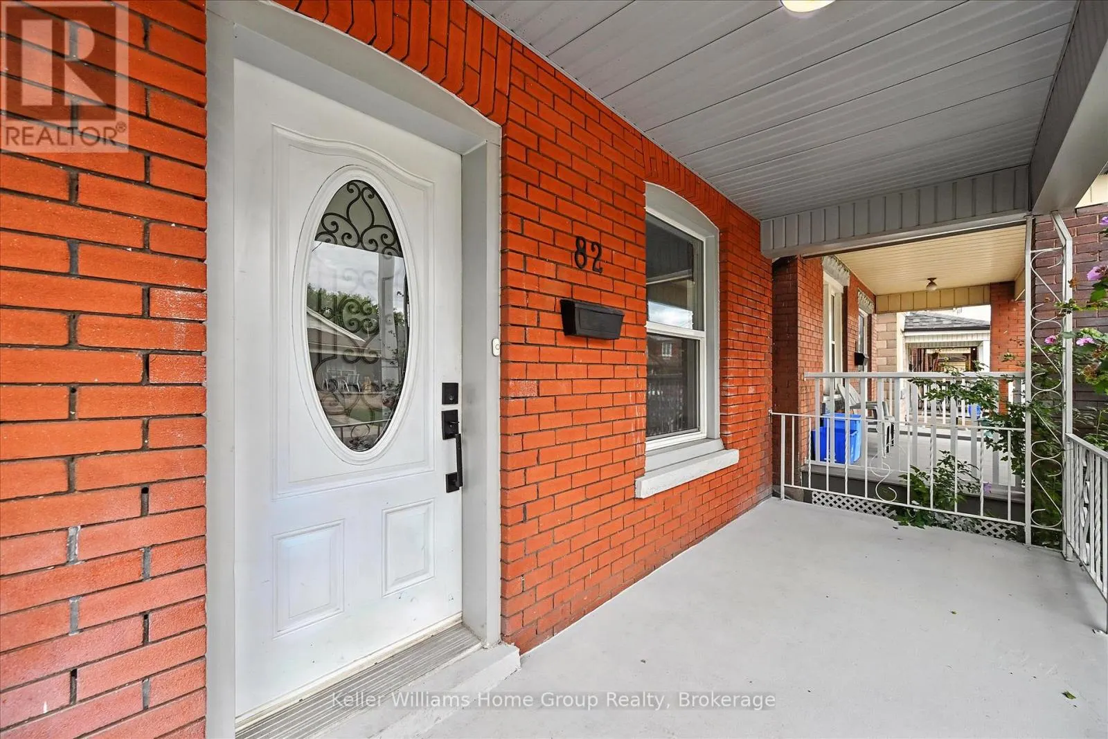 82 ROSEMONT AVENUE