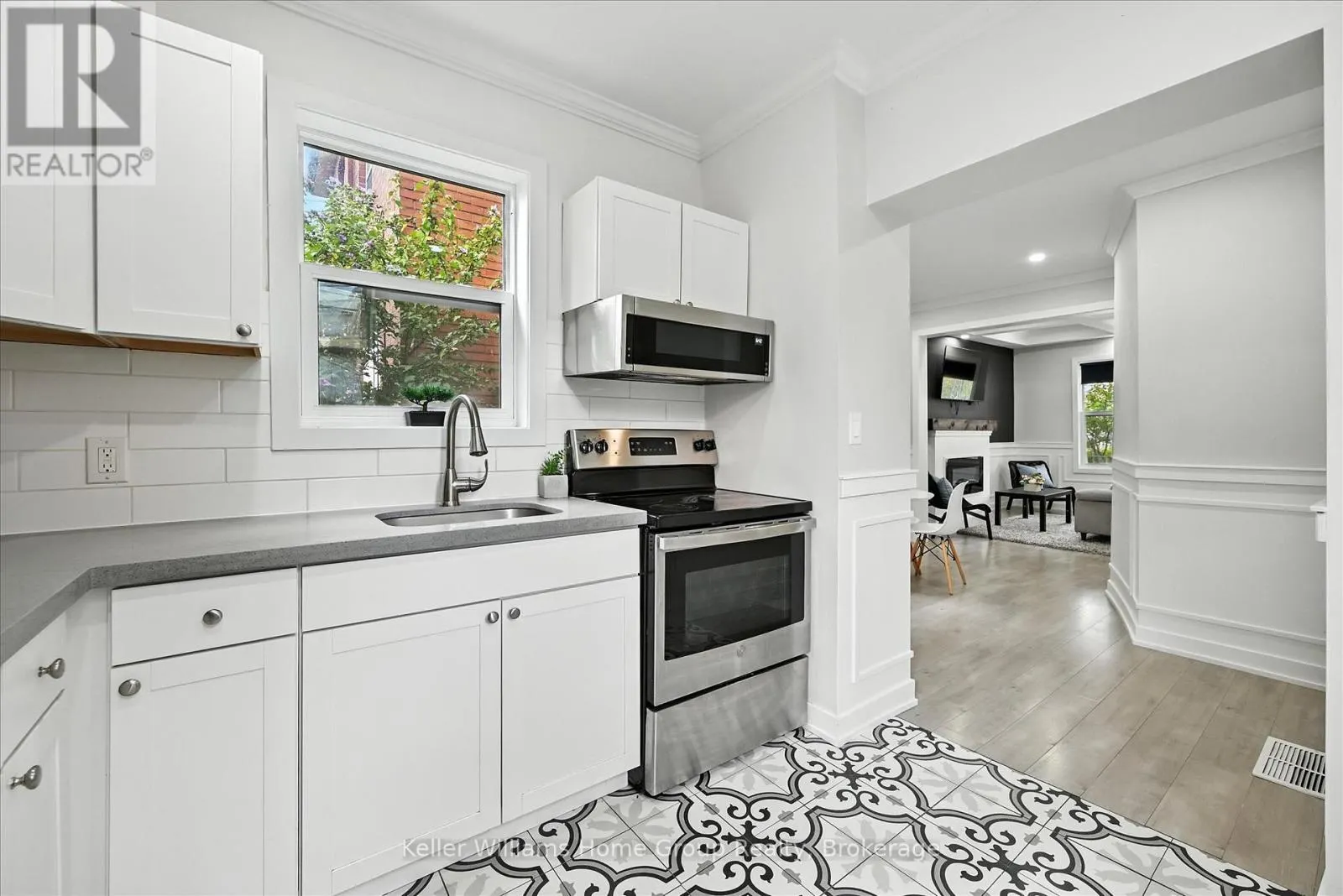 82 ROSEMONT AVENUE