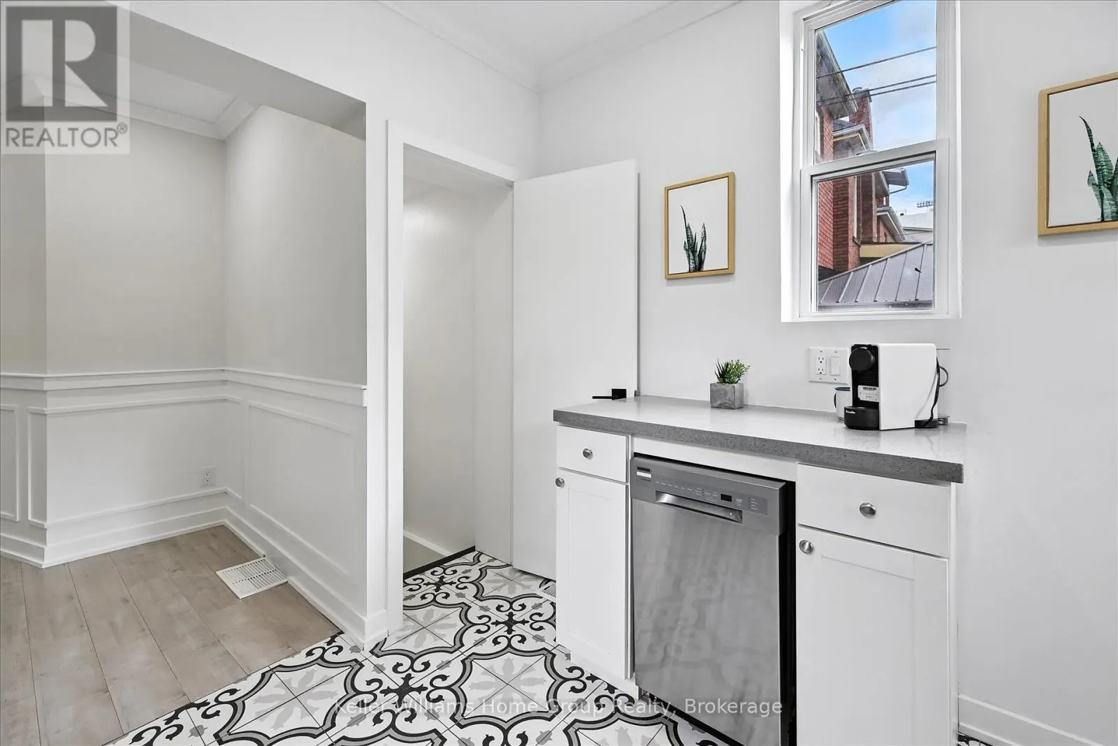 82 ROSEMONT AVENUE