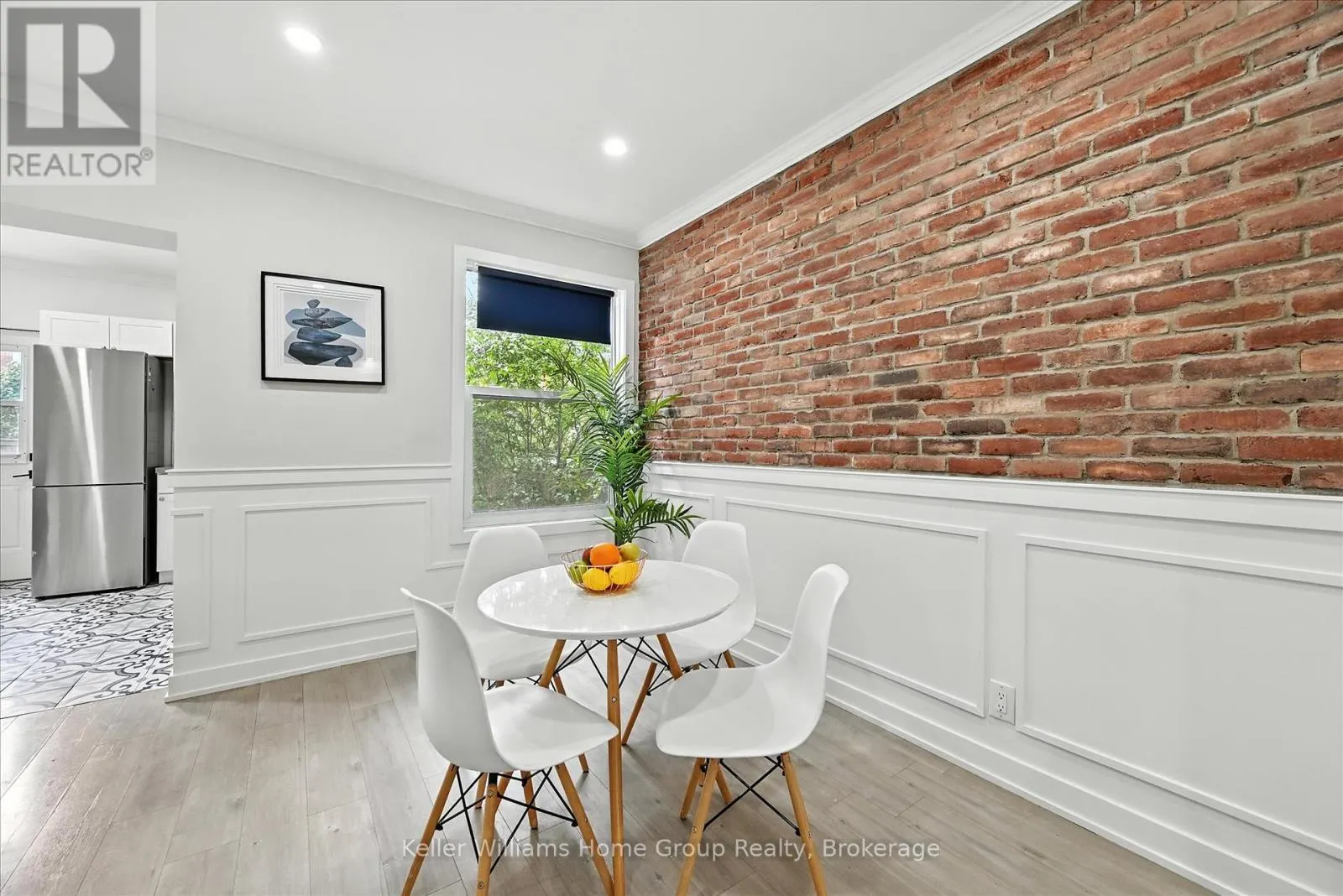 82 ROSEMONT AVENUE