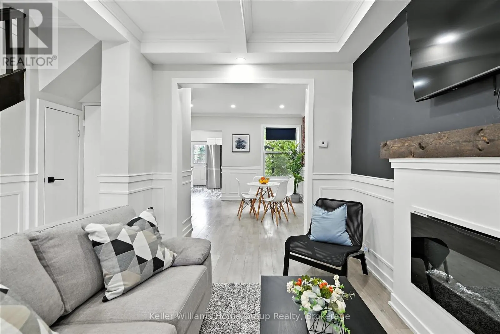 82 ROSEMONT AVENUE