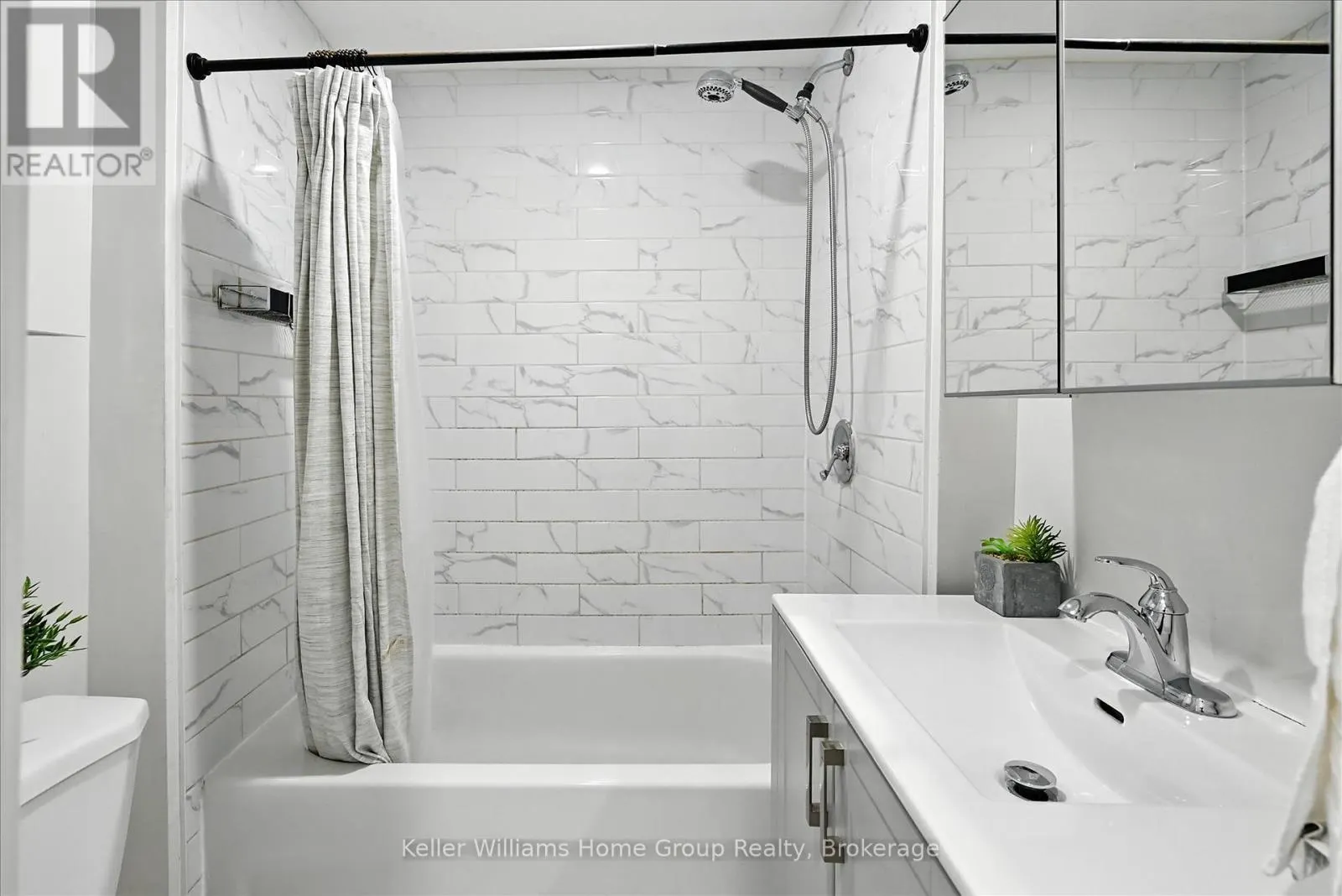 82 ROSEMONT AVENUE