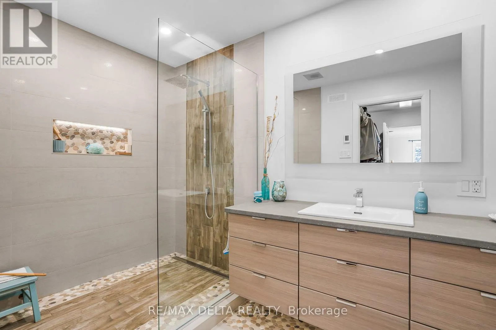1819 BASELINE ROAD