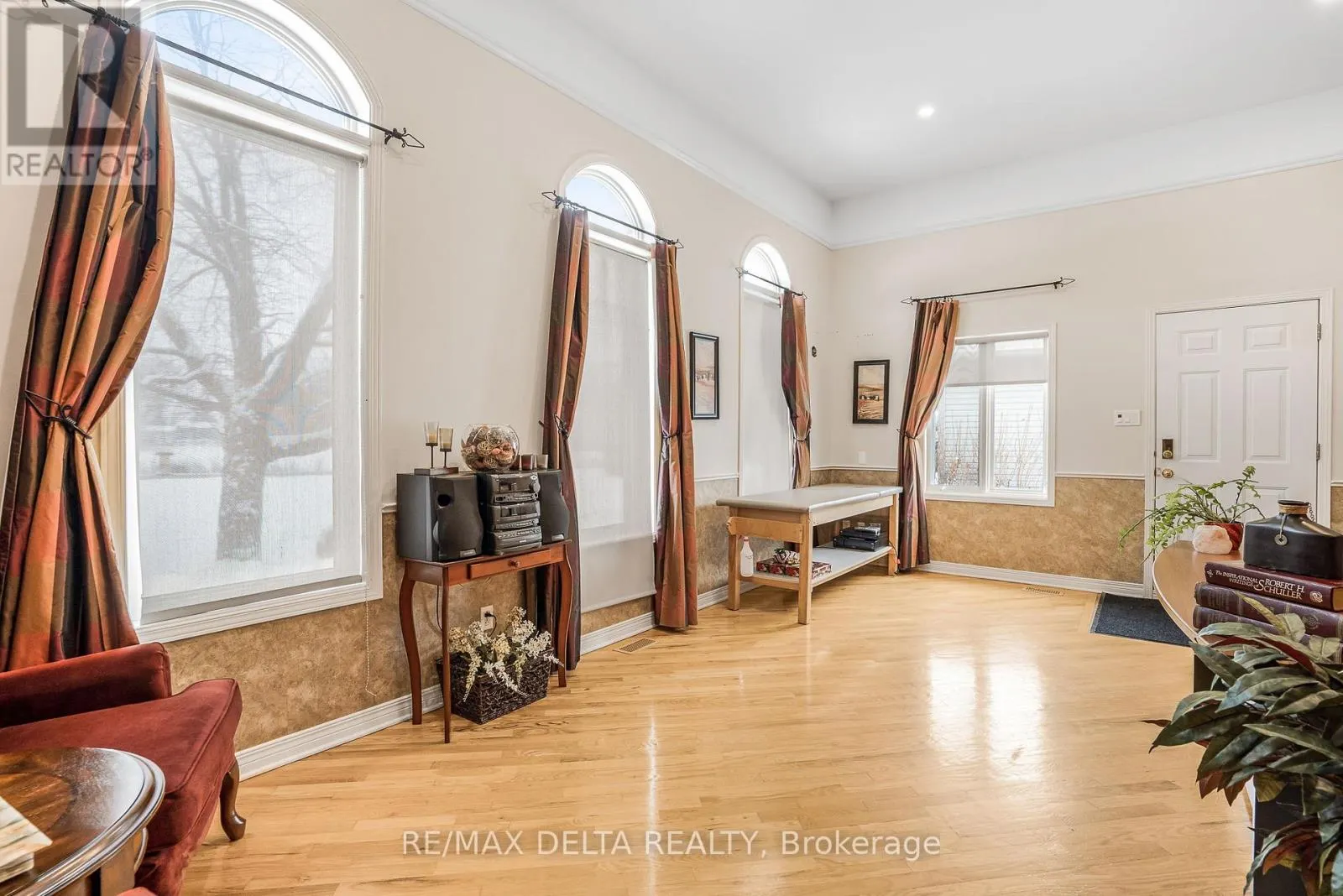 1819 BASELINE ROAD