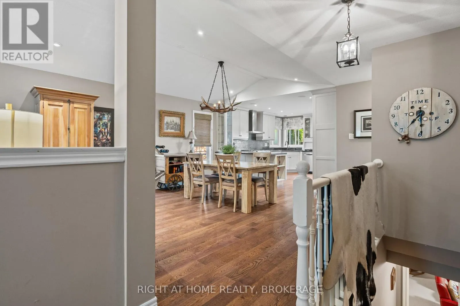 3981 HONEYSUCKLE CRESCENT