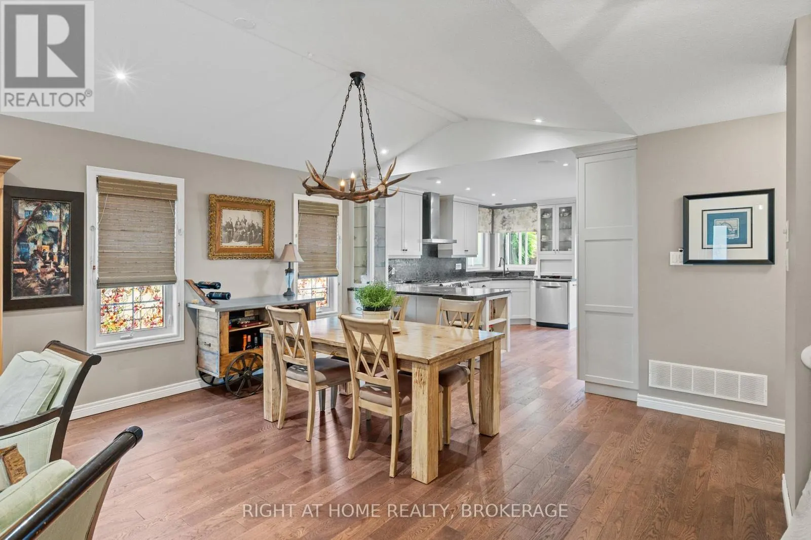 3981 HONEYSUCKLE CRESCENT
