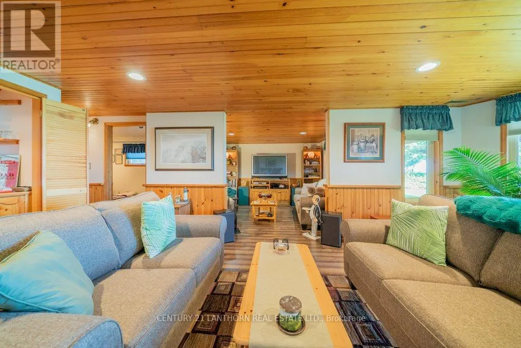 3126 COUNTY RD 8 ROAD