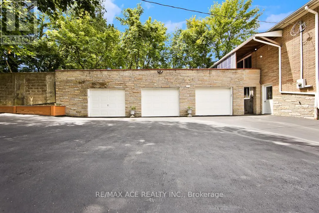 205 EMERSON STREET