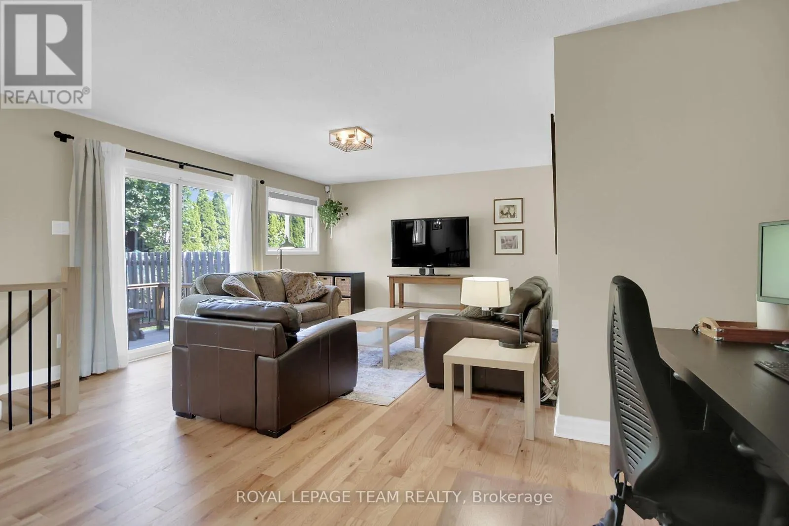 43 EPWORTH AVENUE