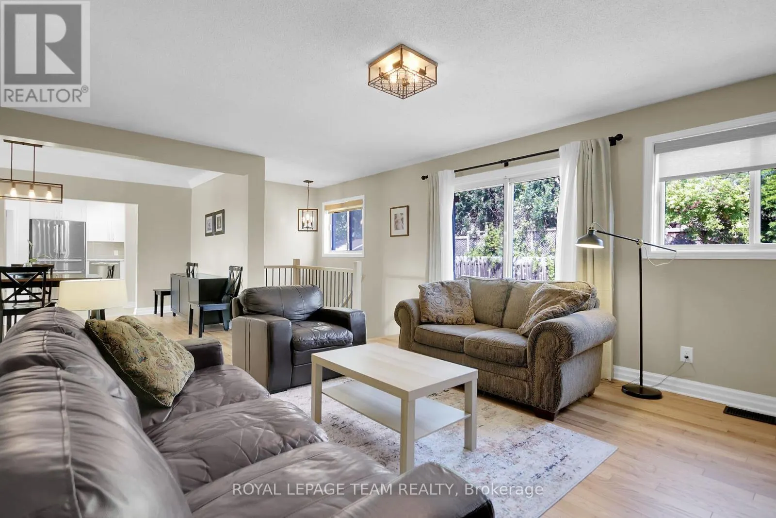 43 EPWORTH AVENUE