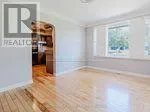 6 VARADI AVENUE