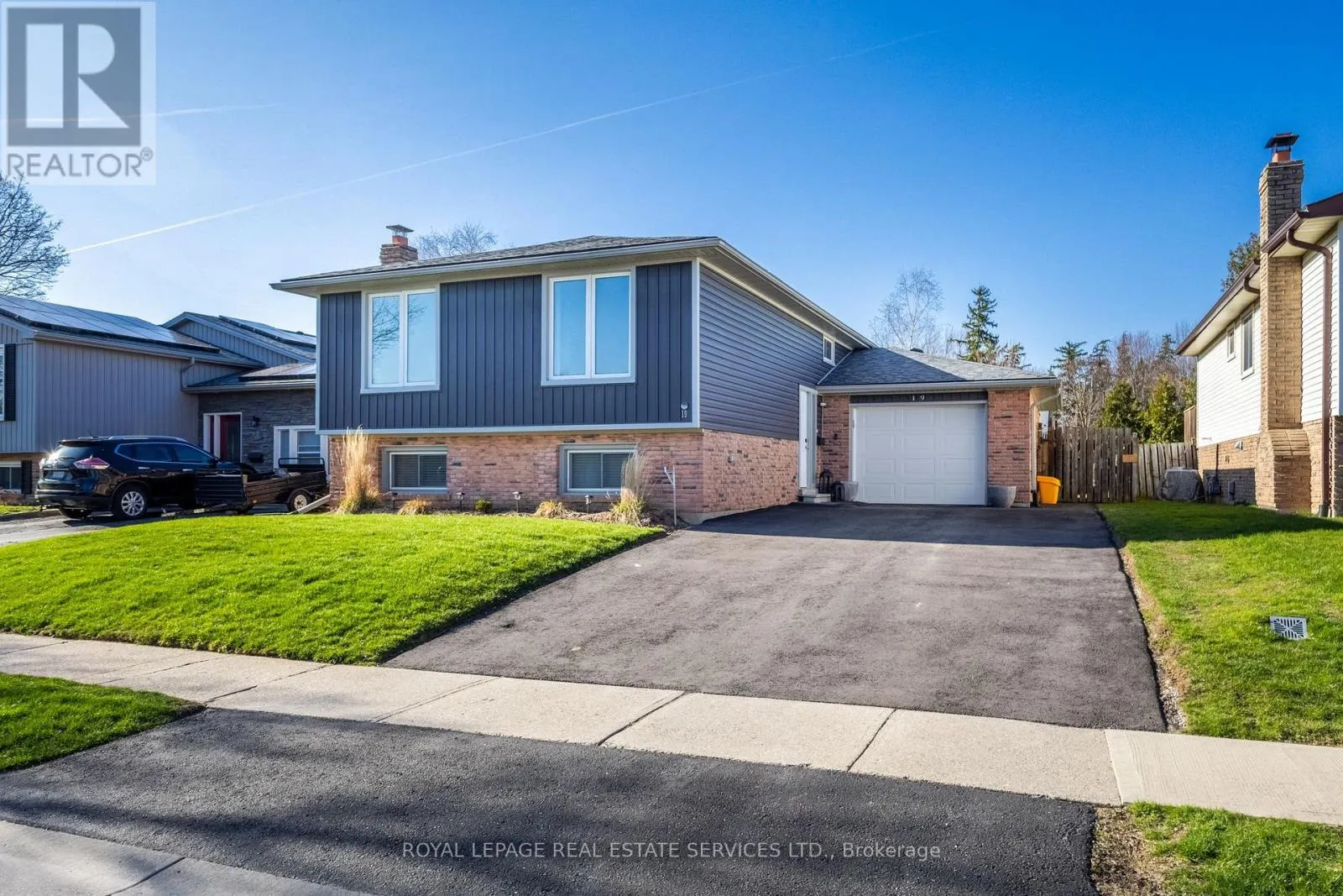 19 SOUTHGLEN ROAD