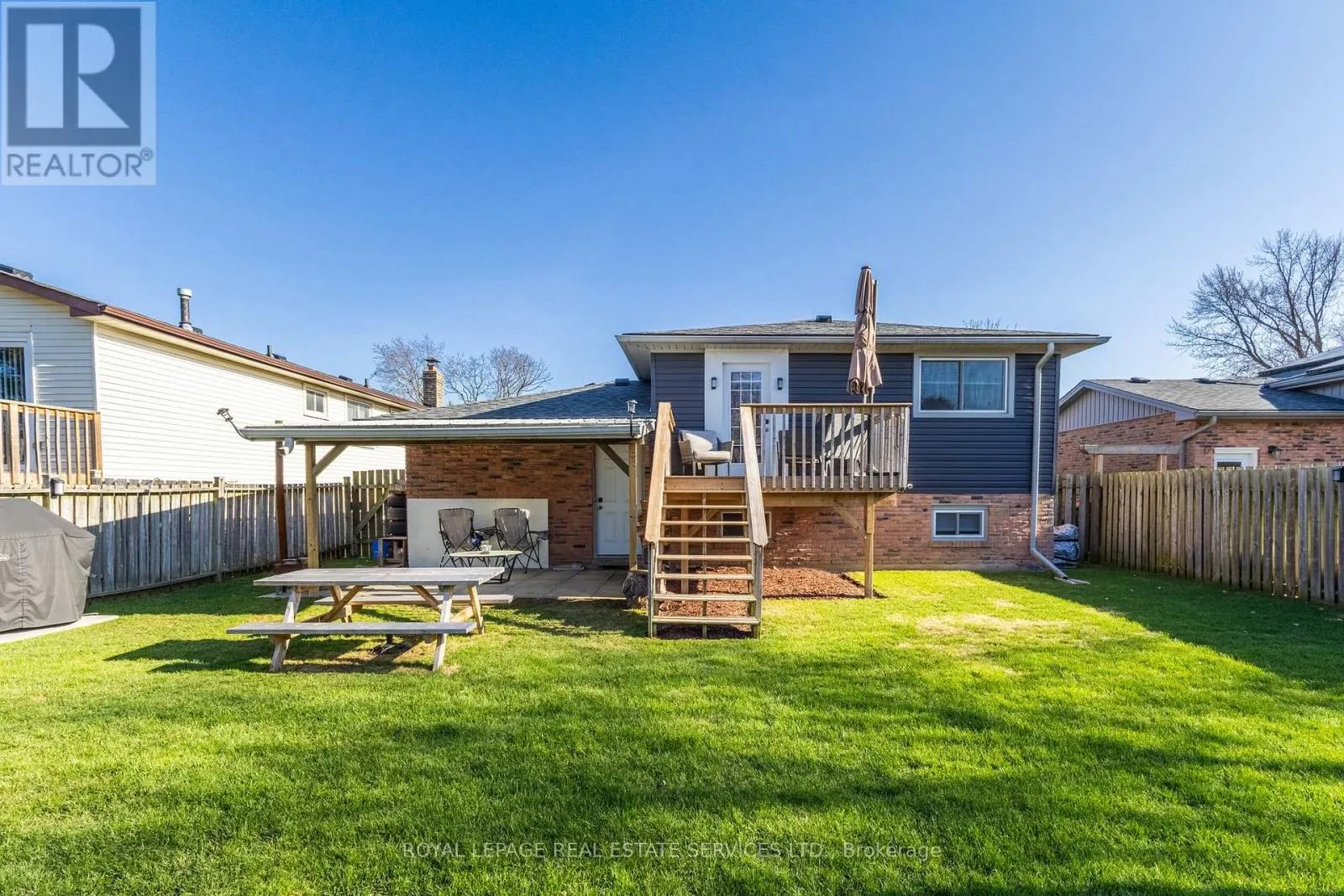 19 SOUTHGLEN ROAD