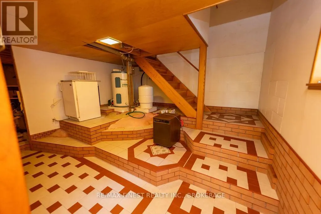E - 2305 OPINICON ROAD, #E