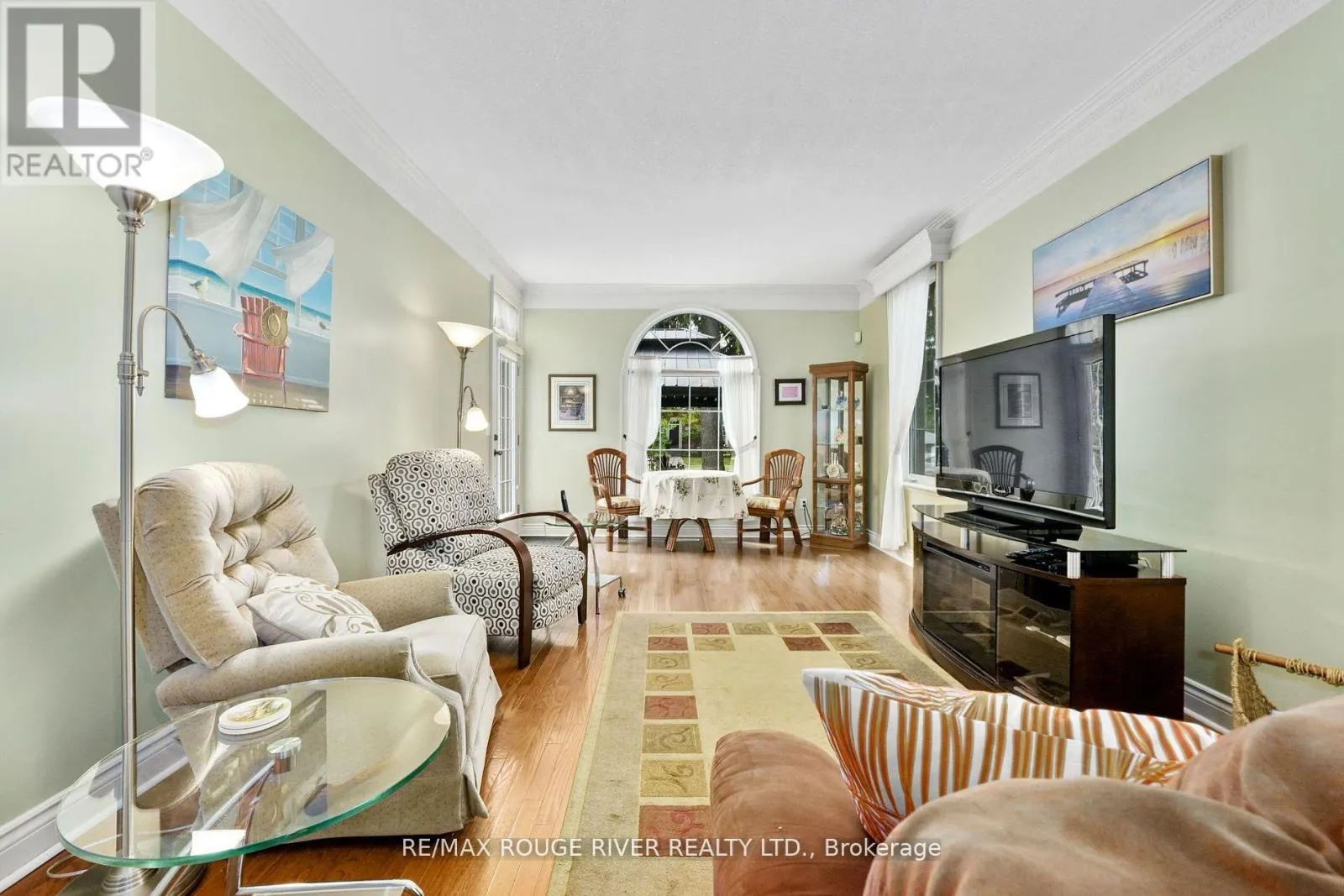 101 - 120 UNIVERSITY AVENUE E, #101