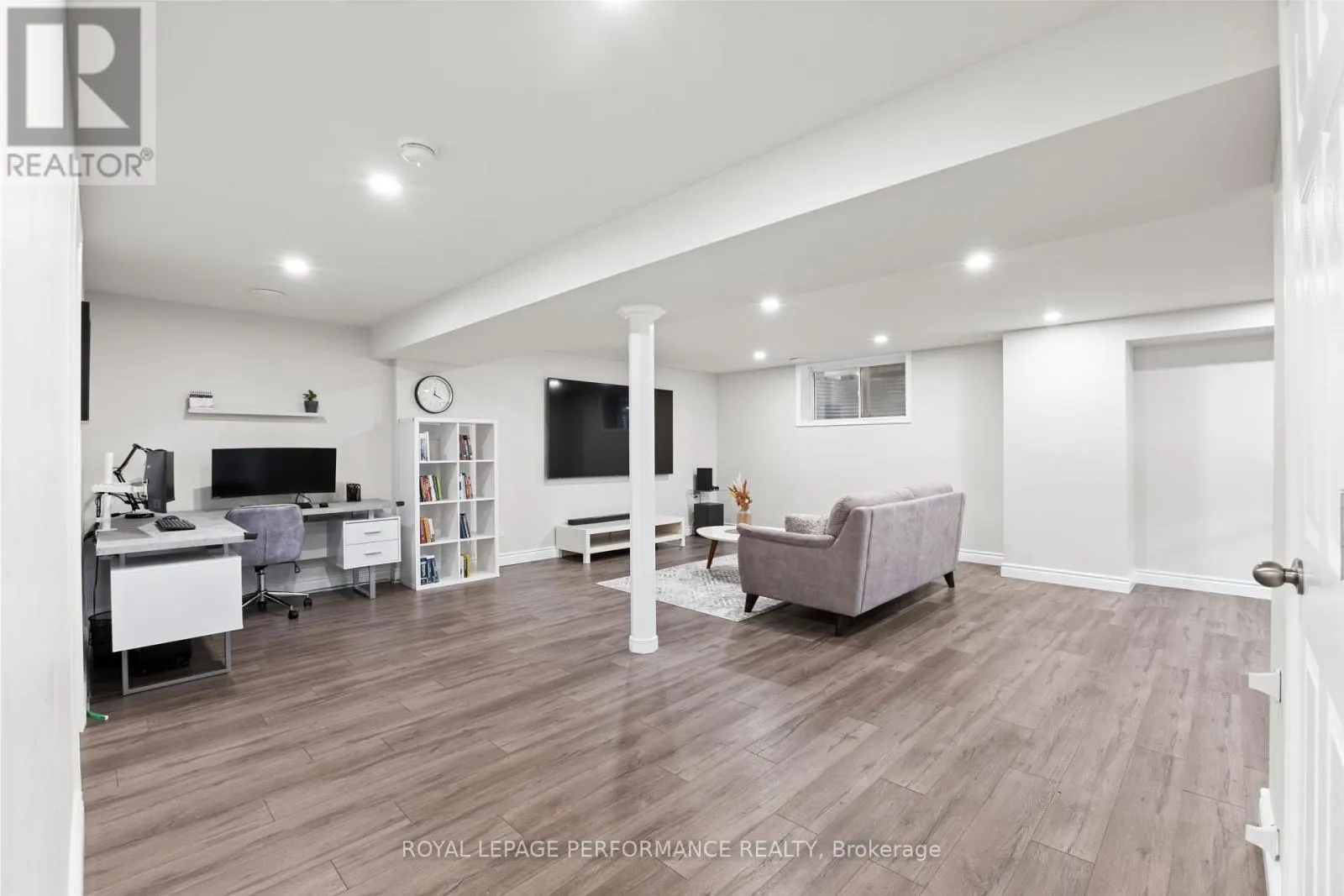 323 CENTERRA COURT