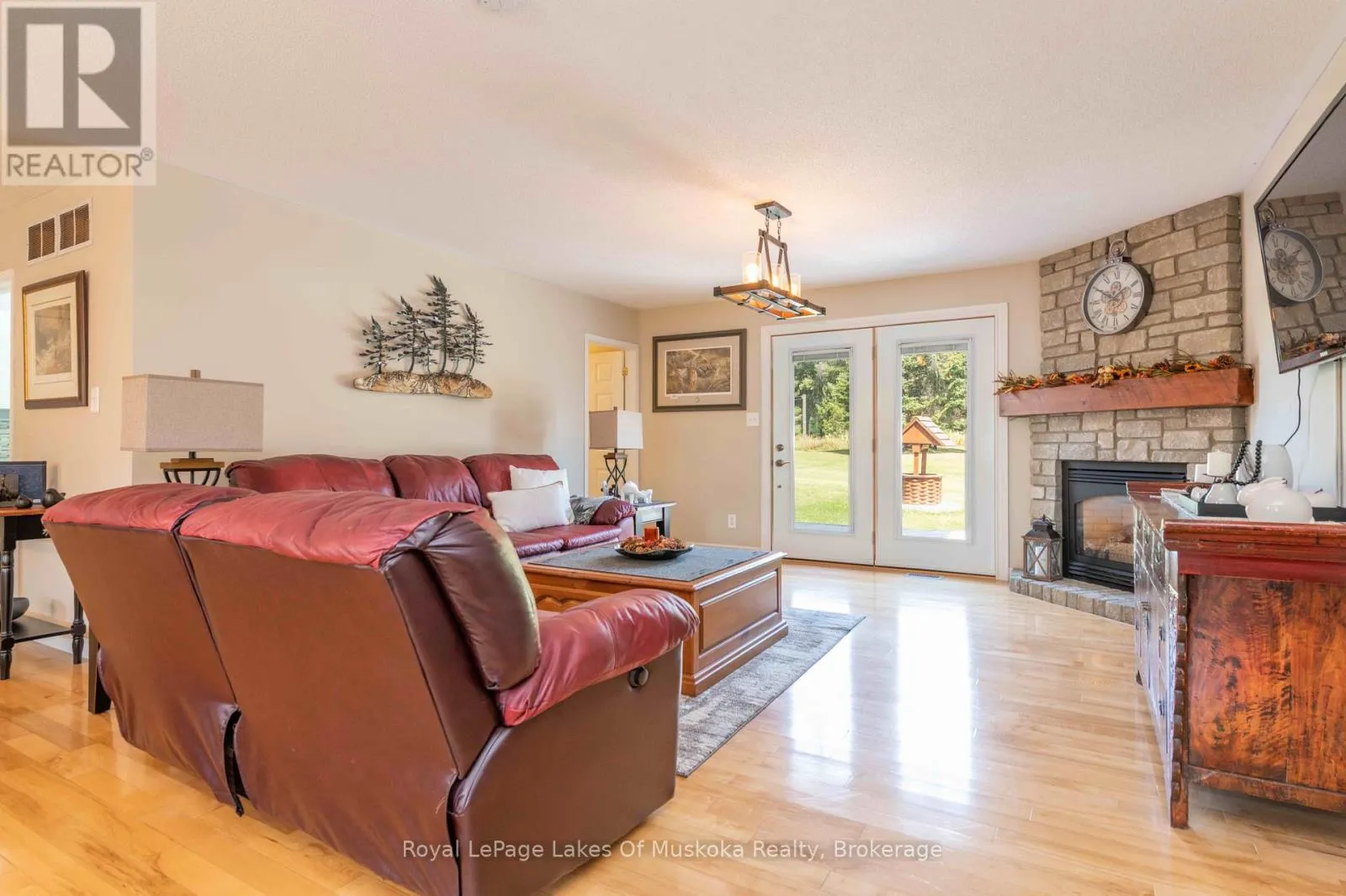 284 SOUTH FAIRY LAKE ROAD