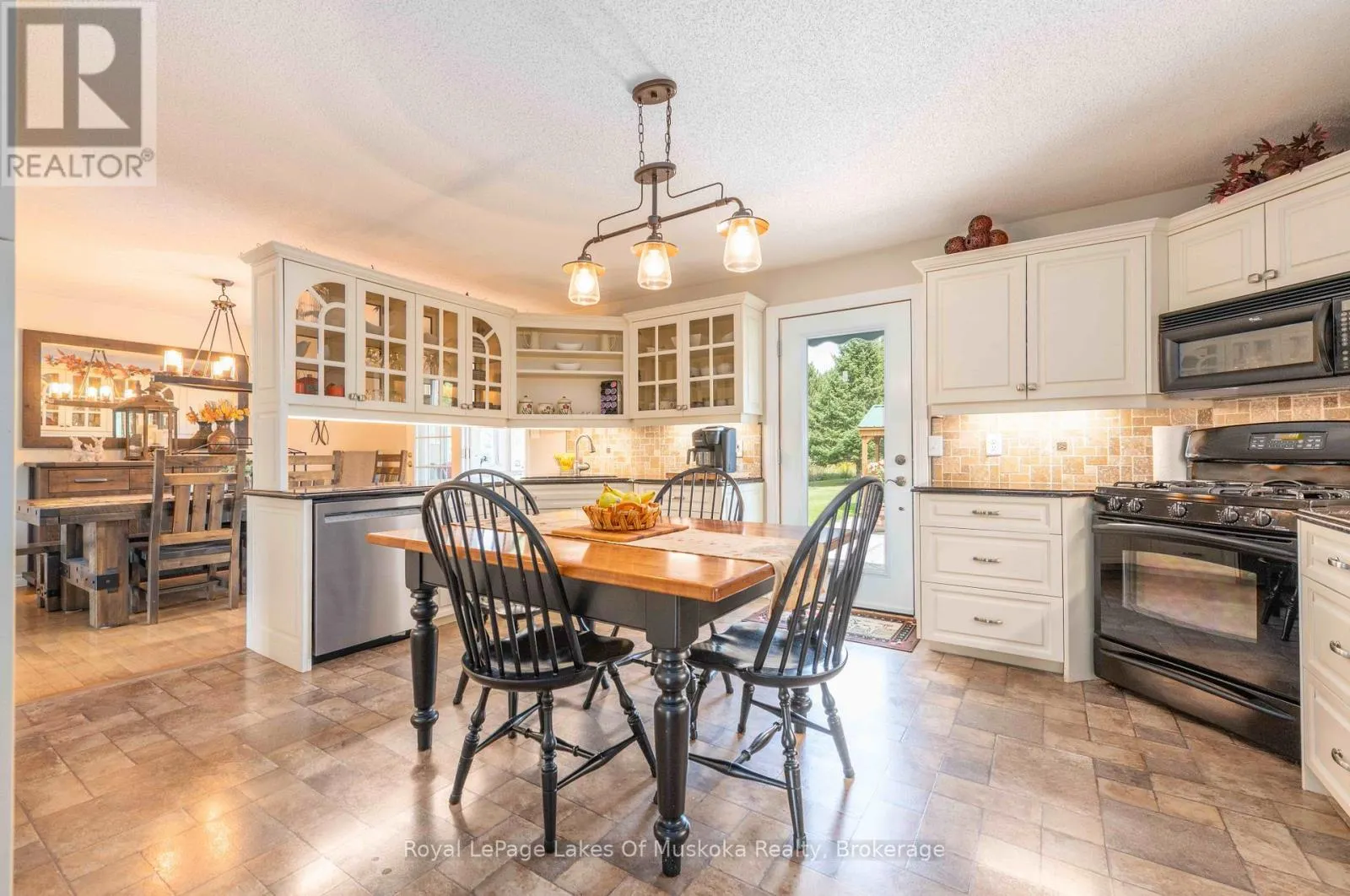 284 SOUTH FAIRY LAKE ROAD