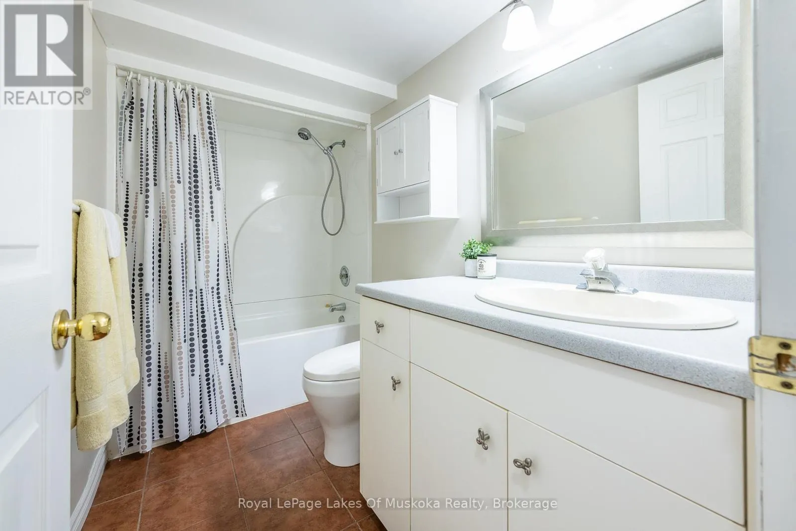 284 SOUTH FAIRY LAKE ROAD