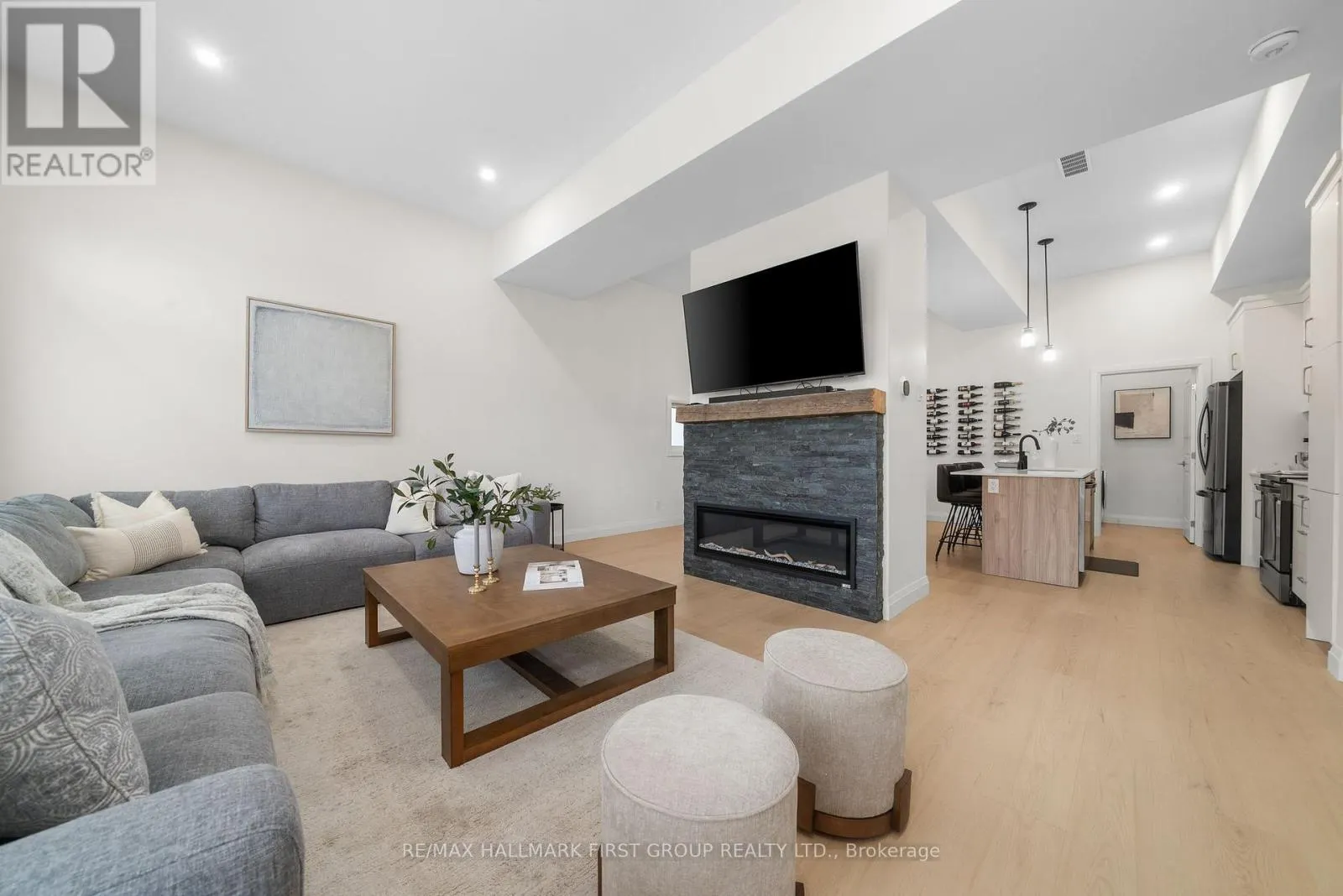 118 ROYAL GALA DRIVE