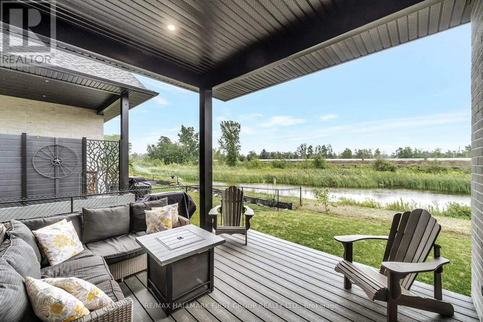 118 ROYAL GALA DRIVE